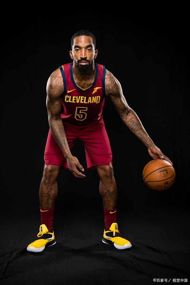 大坂直美在曼联比赛中刷新纪录，刷新纪录引发热议！引发球迷热议的简单介绍