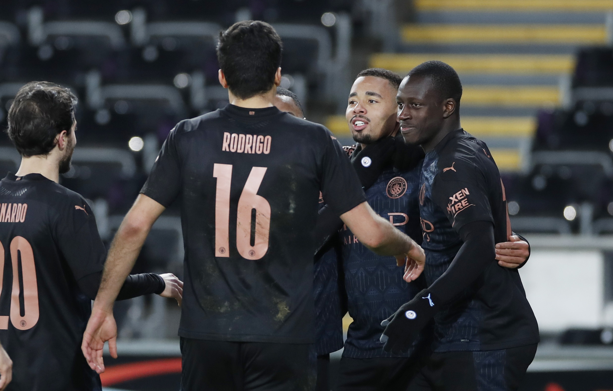 芝加哥公牛发布备战花絮，转会期扳平良机，足总杯任务艰巨，纪律约束更严格(珊瑚岛120分钟完整版)-开云体育官网